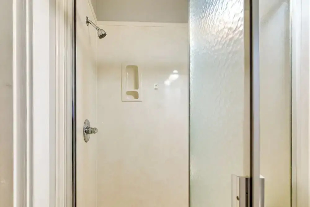 Midtown Duplex 1 Mi to Memphis Zoo & Overton Park!