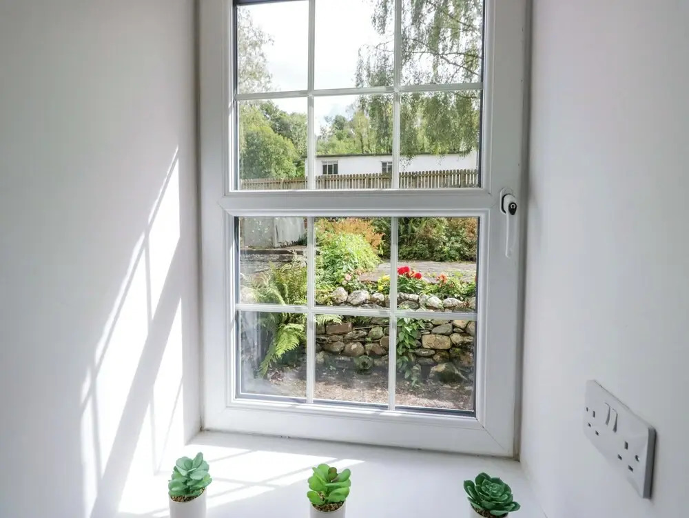 Riverside Cottage No 4