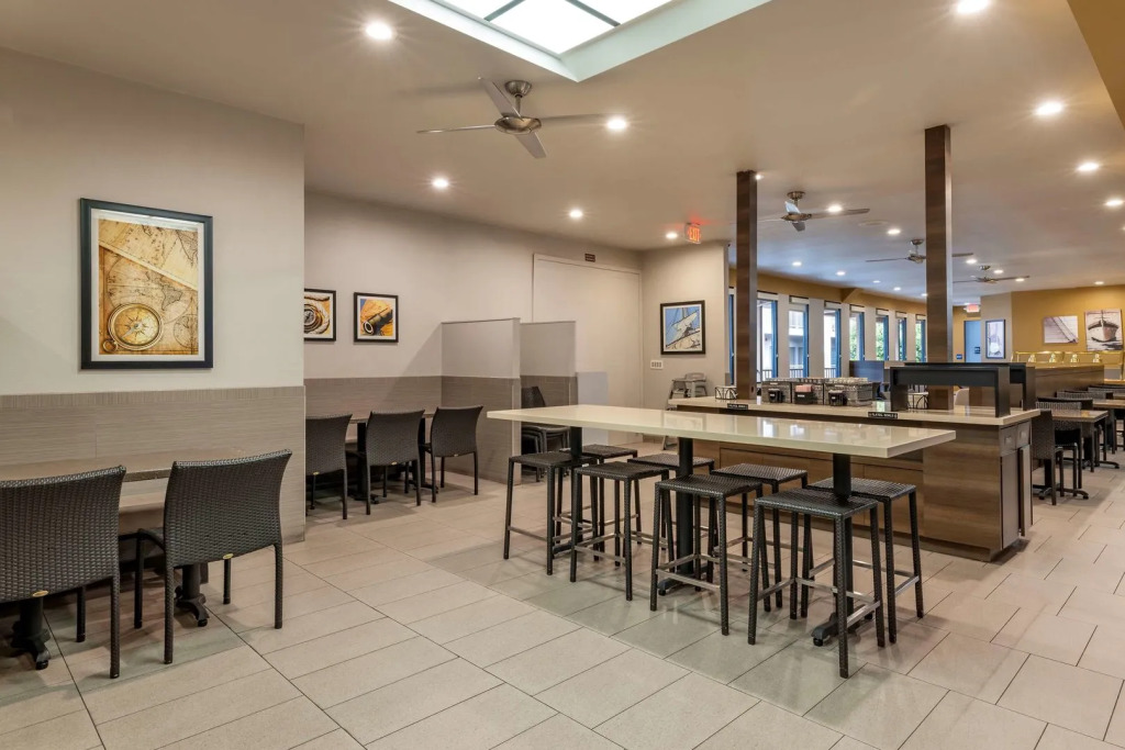 Best Western Plus Park Place Inn - Mini Suites