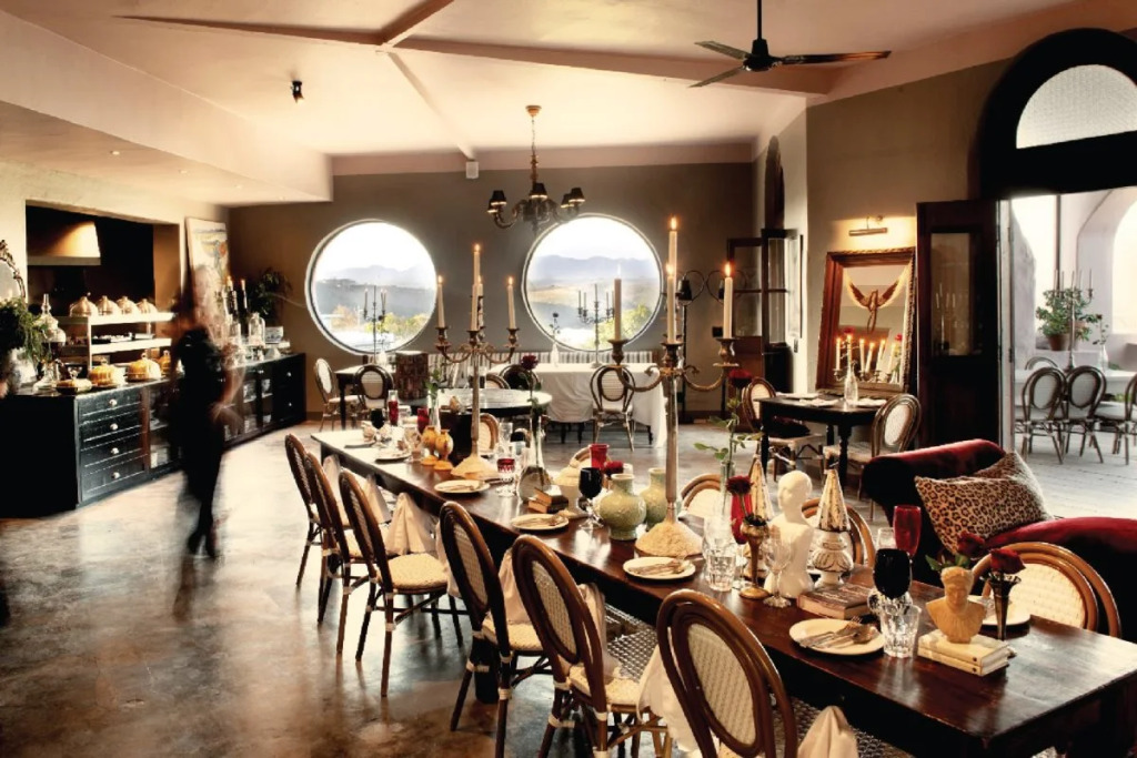 Grand Cafe & Rooms