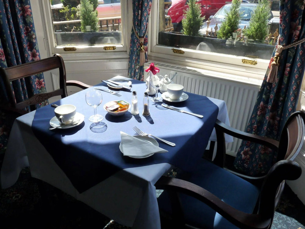 Alba Hills Guest House