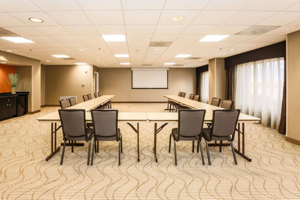 Comfort Suites DFW N-Grapevine