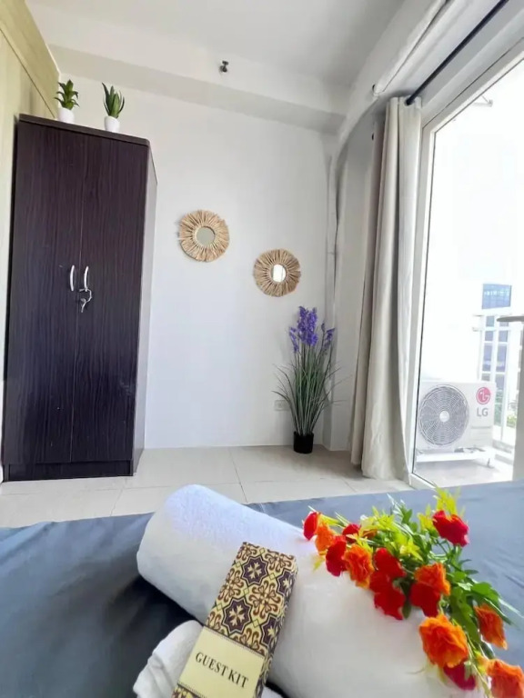 Shore Residences