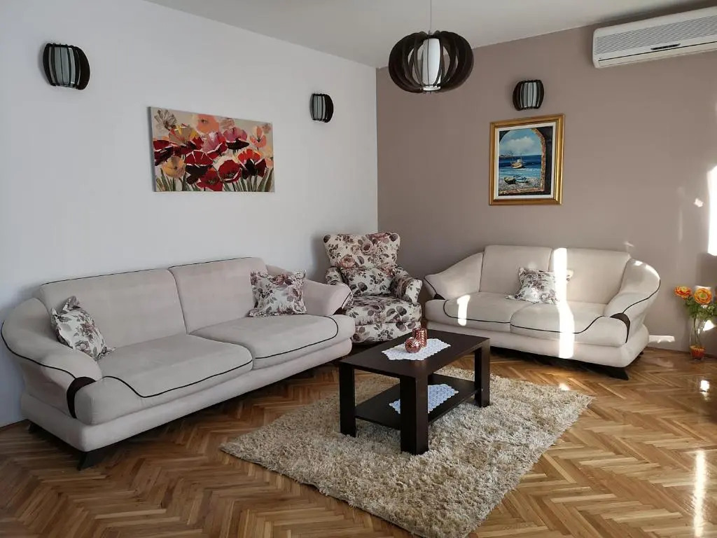 Apartmani Ivona