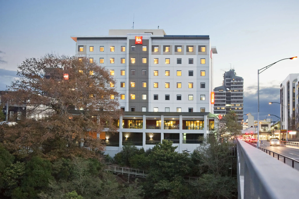 ibis Hamilton Tainui