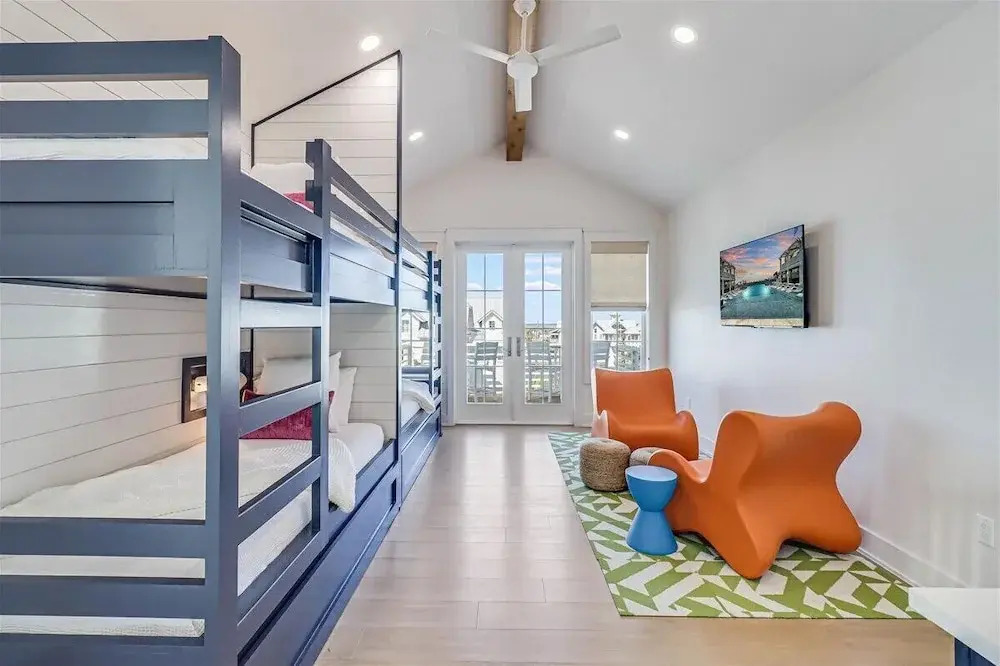Afterley Pointe 213 LAK