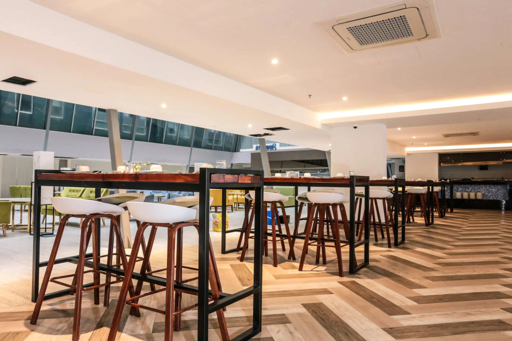 Days Hotel & Suites by Wyndham KL - Chan Sow Lin MRT or LRT