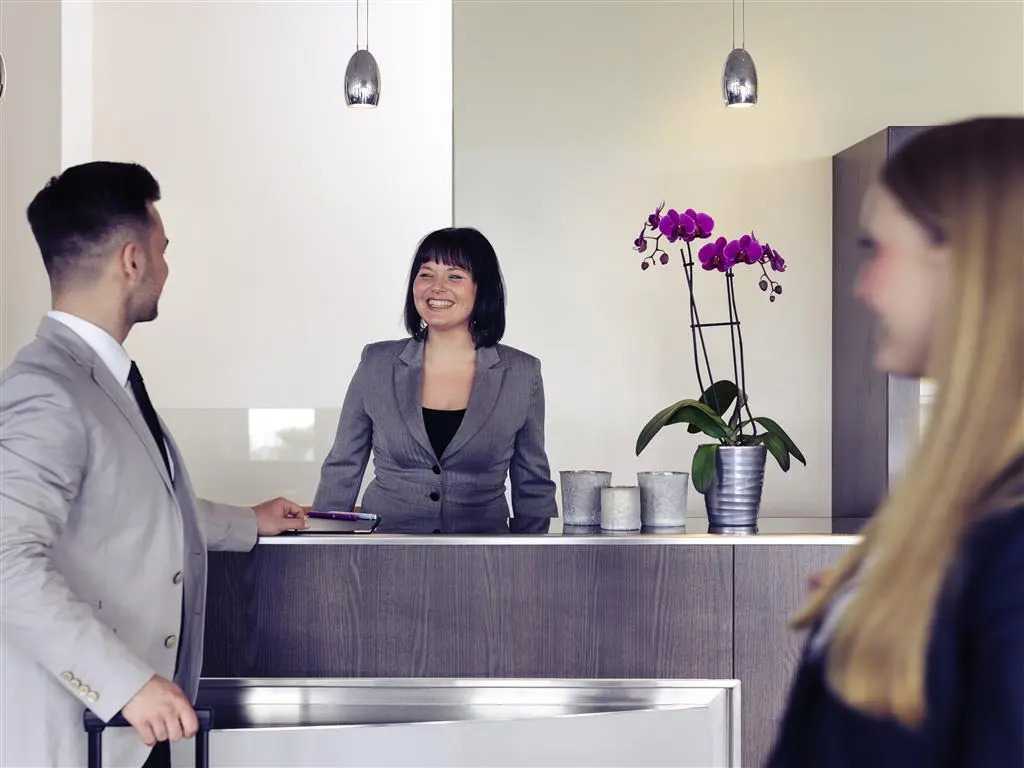 Mercure Kamen Unna