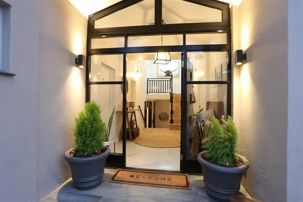 The Lookout Guest House