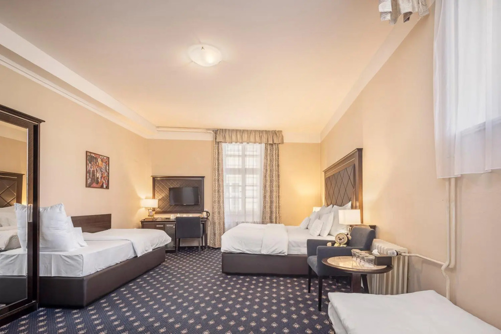 Pytloun Old Armoury Hotel Prague, Stará Zbrojnice