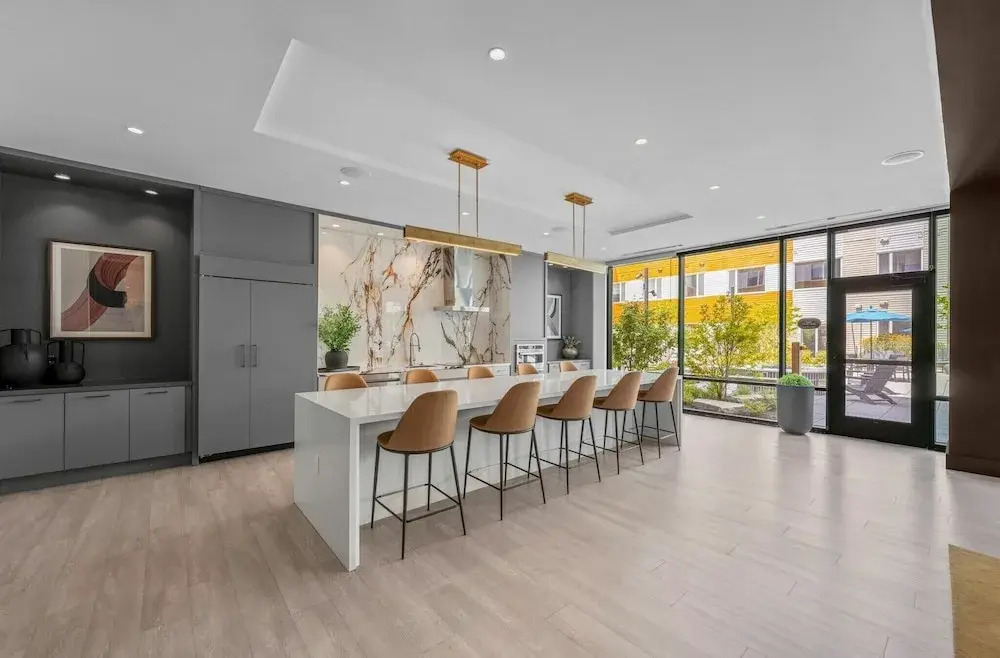 Hyatus Curated Residences Everett