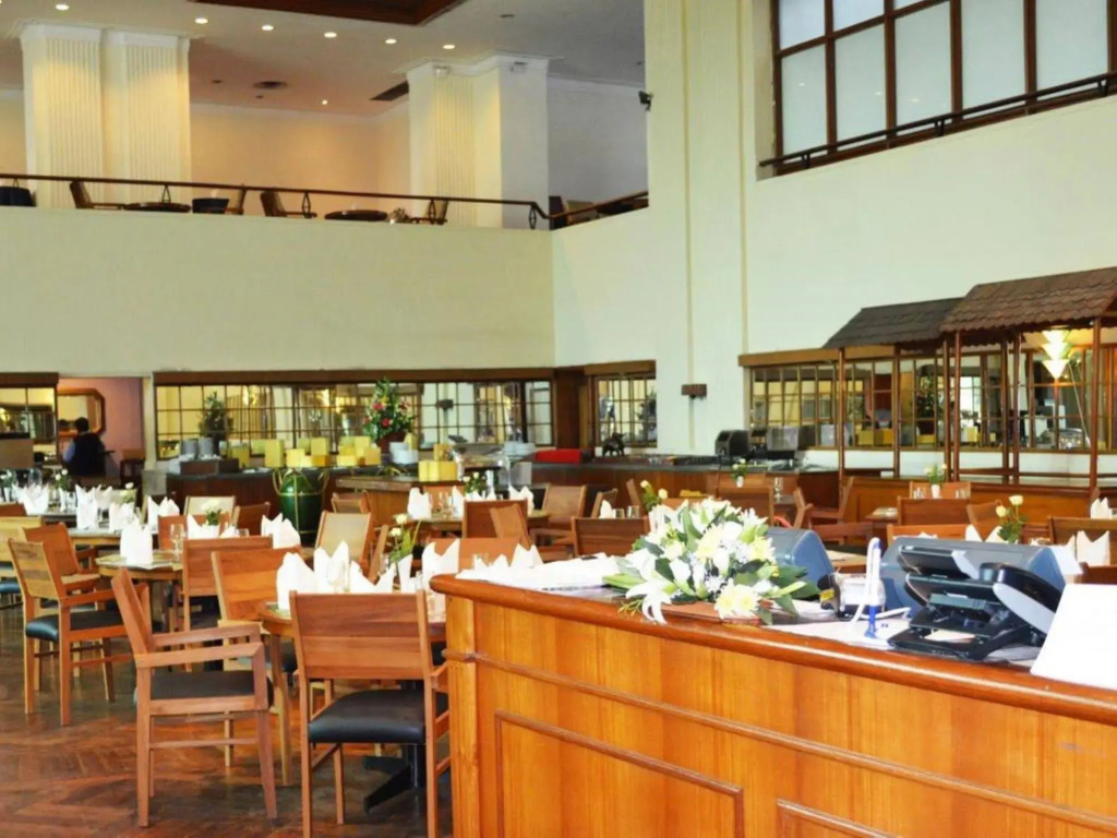 Inya Lake Hotel Yangon