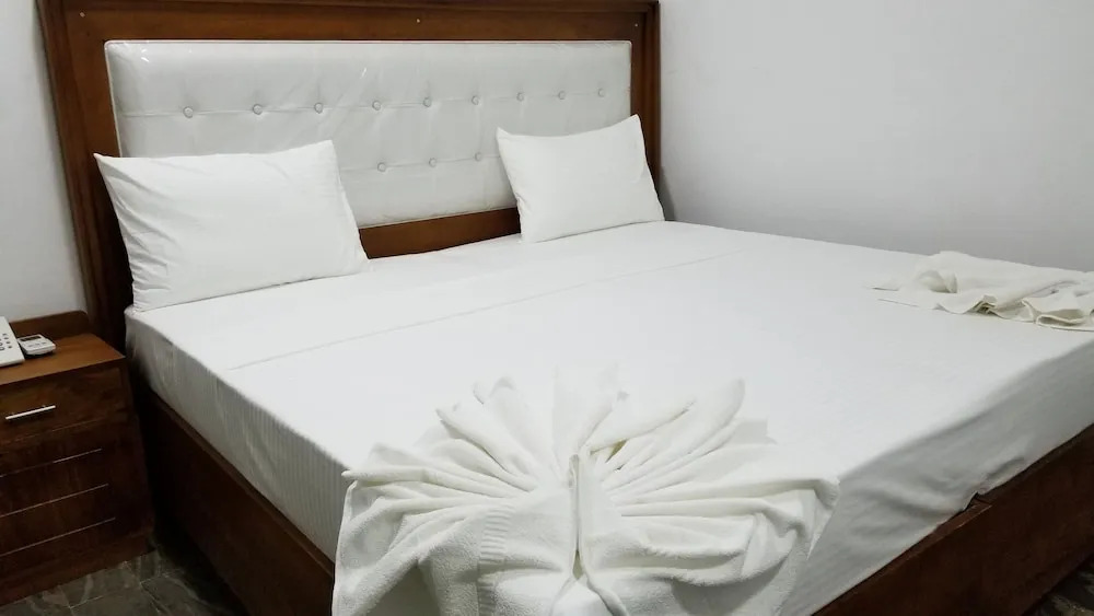 Metro Marine Drive Hotel