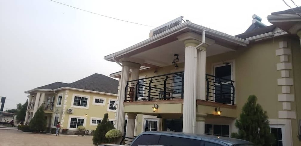 Fokuzzy Lodge