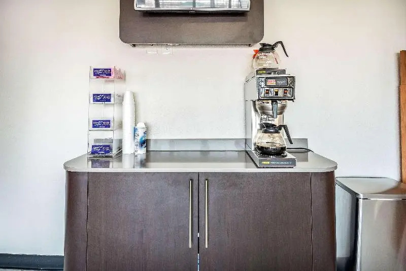 America's Best Value Inn & Suites Columbus