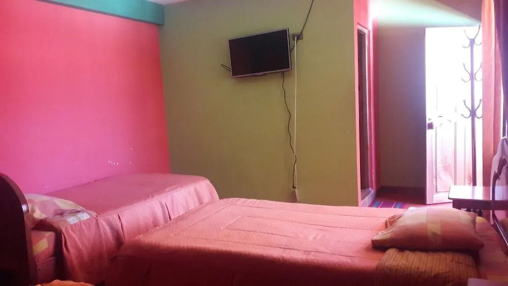 Olas del Titicaca Backpackers Hostel
