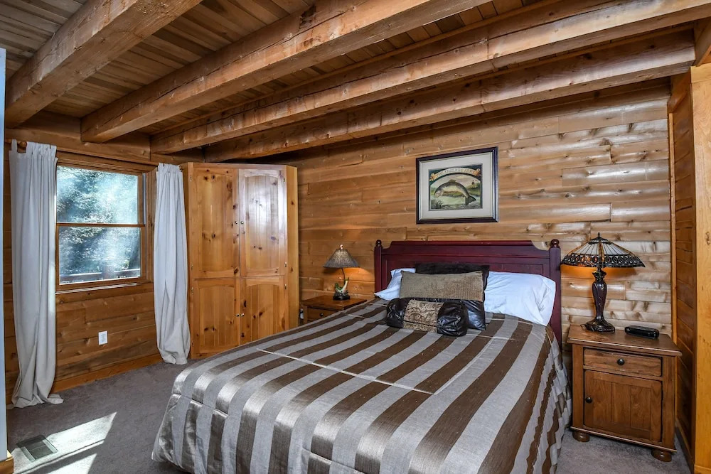 Streamside 4 Bedroom House