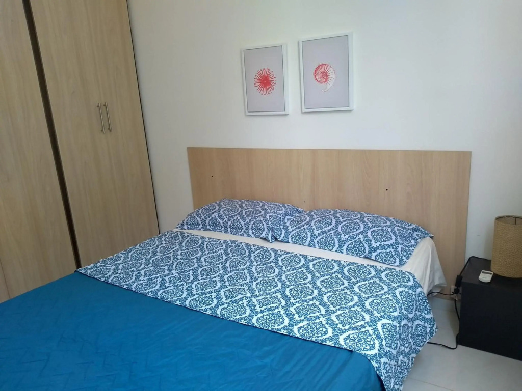 CH2 Comodo apartamento amoblado en condominio RNT 1O8237