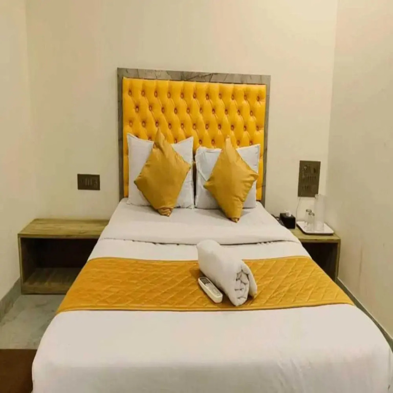 Hotel Pride Suites