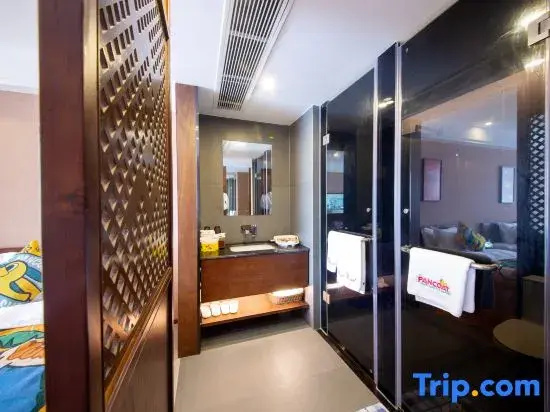 Zhangjiajie Tianchong Yunhai Courtyard Hotel-At the East gate of Zhangjiajie National Forest Park English Butler, Free Luggage Storage, Tour Plan -reserve tickets for various scenic spots-Self-Service Laundry