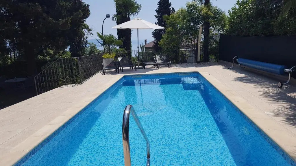 Apartment Villa Maria 10 with swimming pool