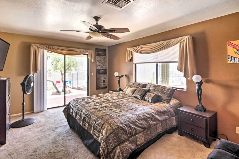 Bullhead City Home w/ Private Pool, Hot Tub & View
