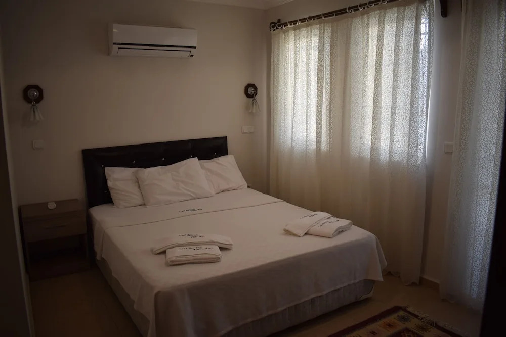 Yanar Villas