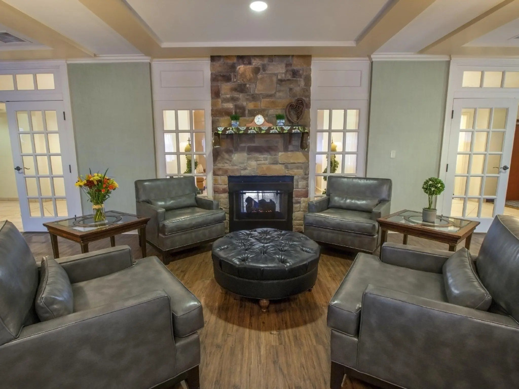 Holiday Inn Express & Suites Buffalo Airport by IHG