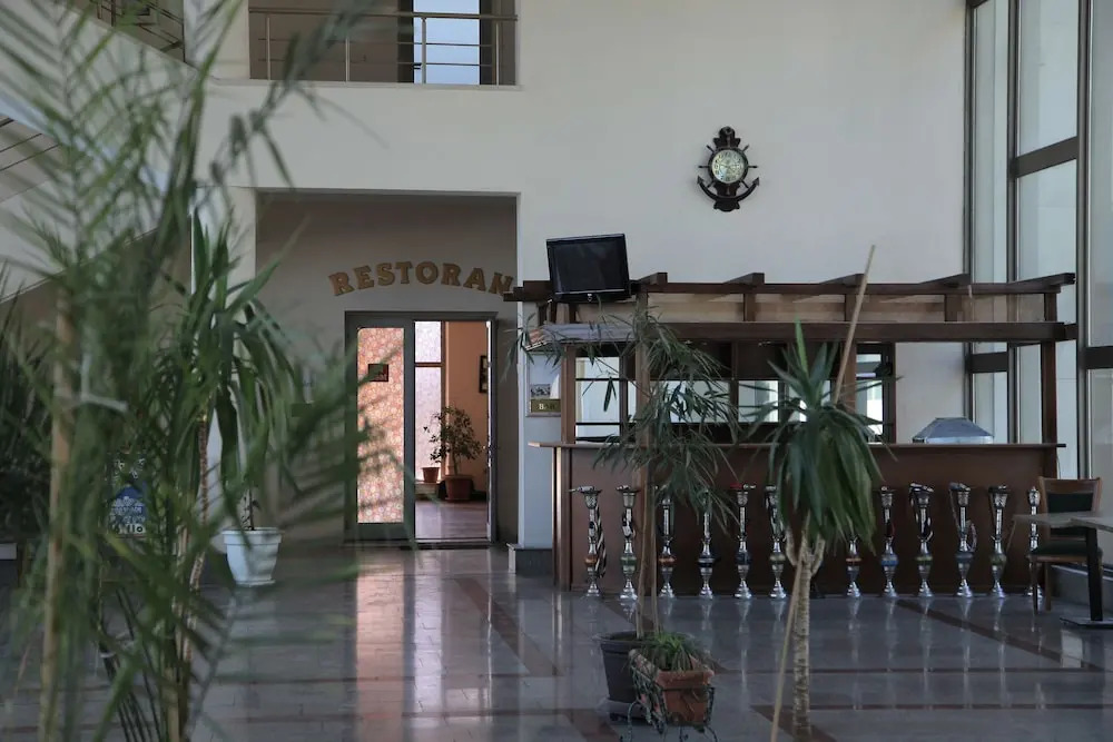 Sea Port Hotel