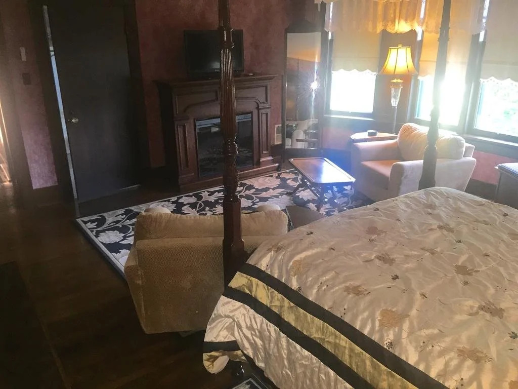 Queens Landing Guest House