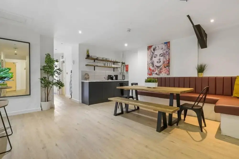 Host Apartments Fleet Nightlife IV