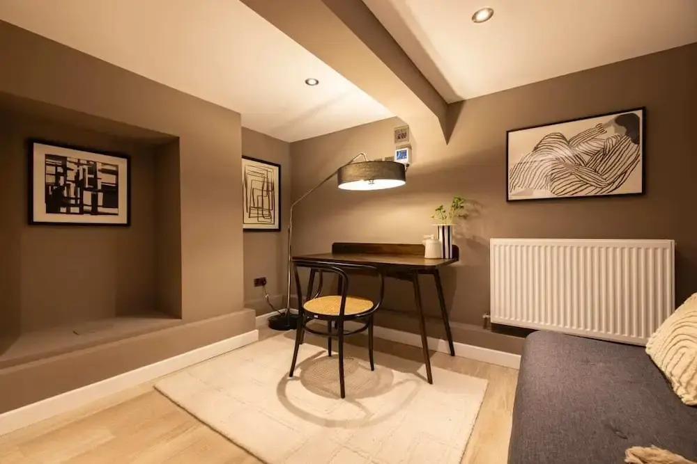 The Tyrwhitt Road Place - Lovely 2bdr Flat With Garden