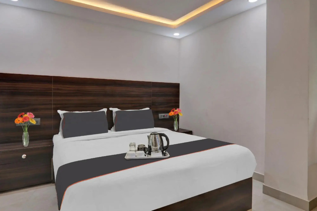 Flagship 92648 Hotel Jwala