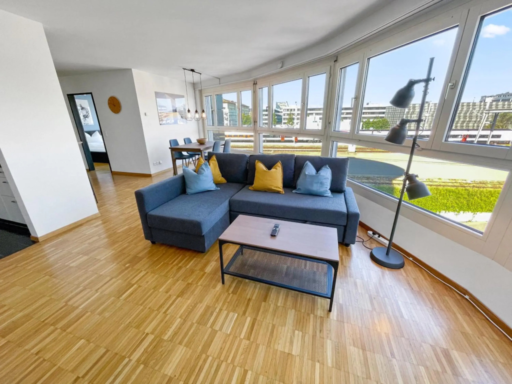Zug Central Business Apartment