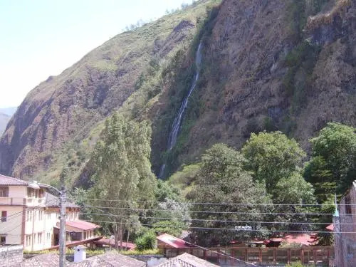 Posada J