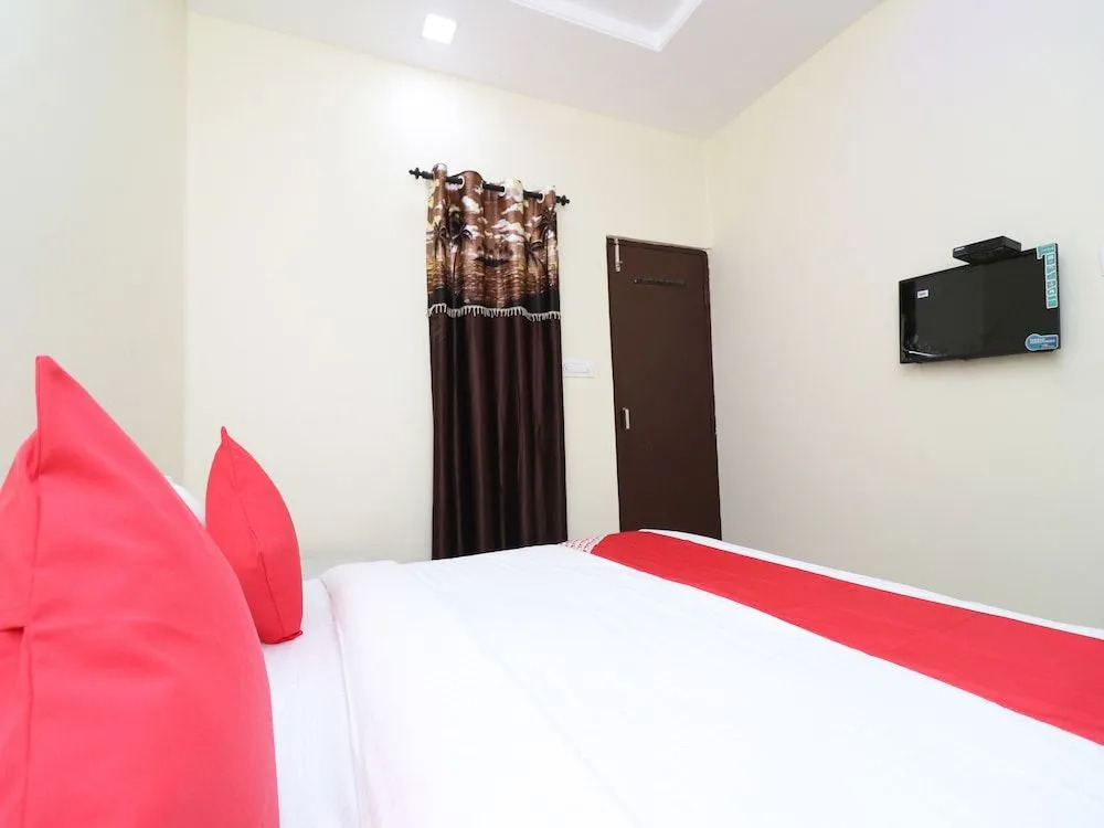 Oyo 23004 Hotel Sheraton Inn