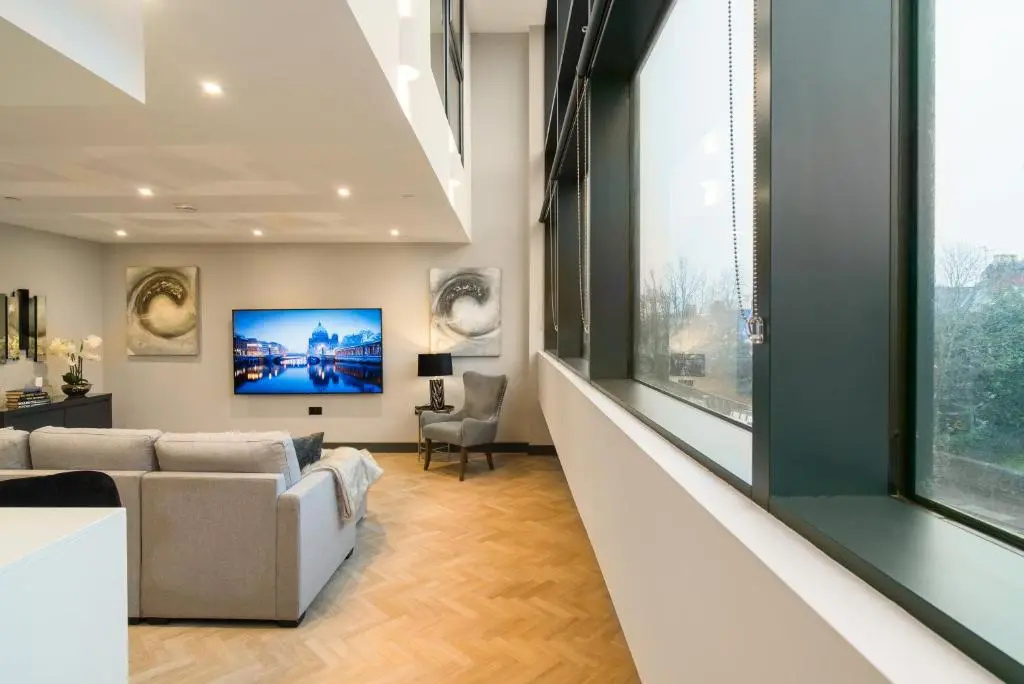 Luxe Apartments, The Moorwell, Secure Parking, - 10mins Cardiff City Ctr