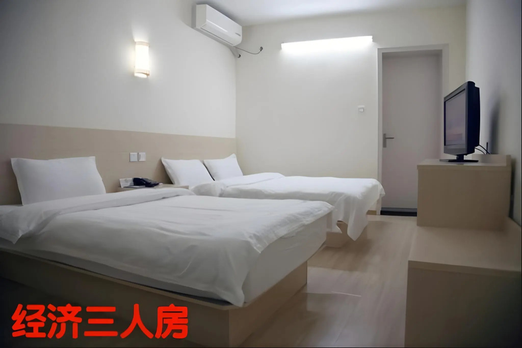 Super 8 Hotel Qingdao Golden Beach Changjiang Road