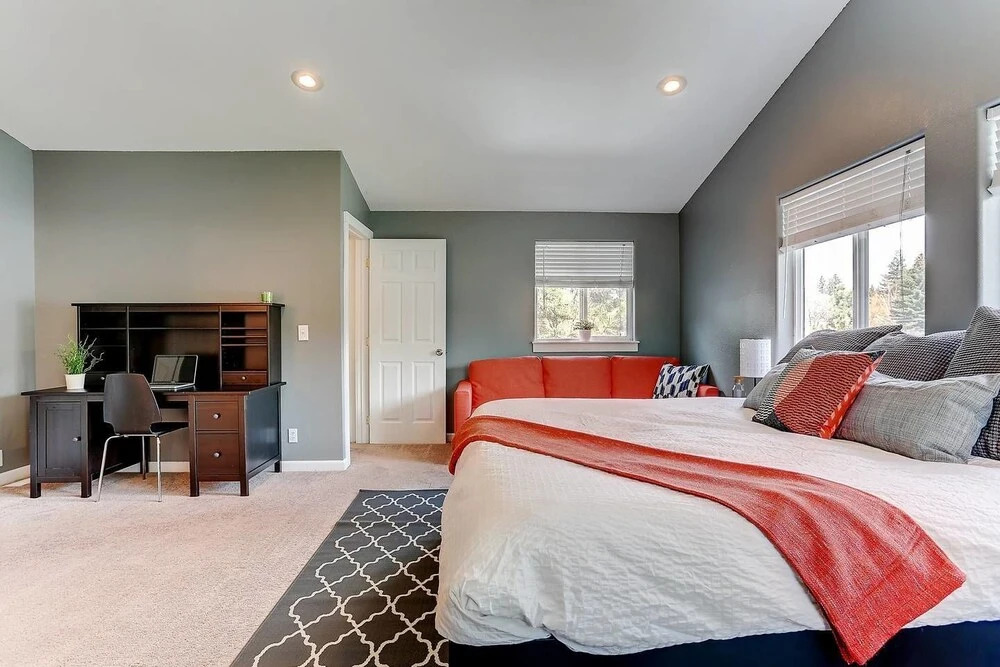 Olney Ave Re:Treat - Walk to Downtown Apartment 1