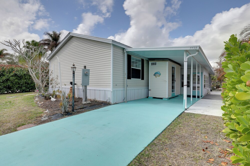 Paddle on the River! Waterfront Retreat in Stuart