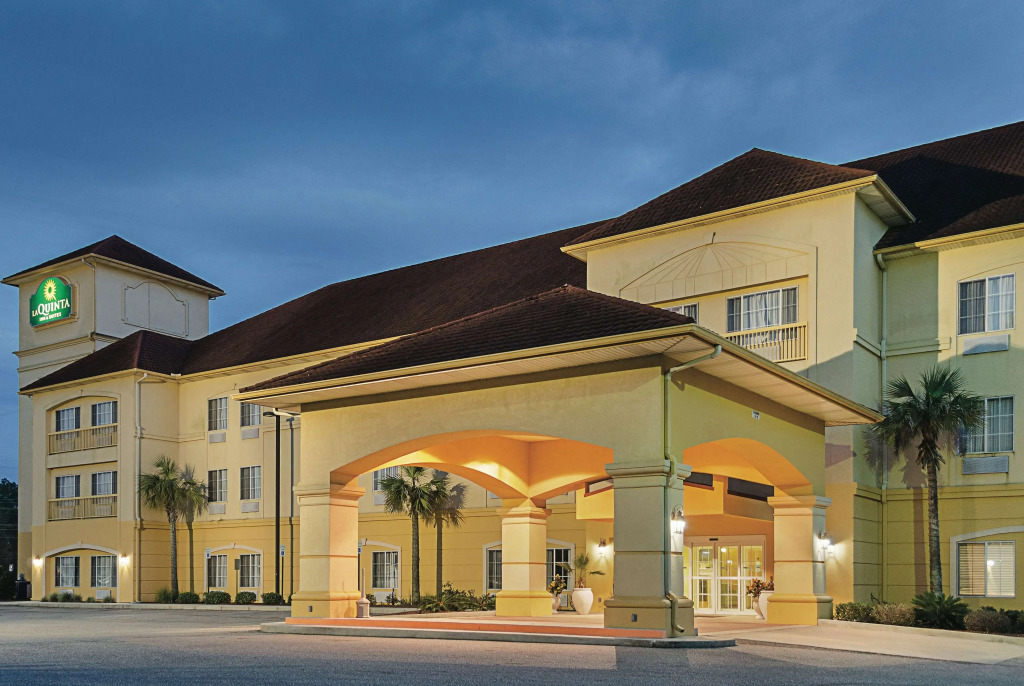 La Quinta by Wyndham Mobile Satsuma / Saraland