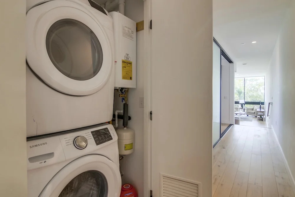 Luxury San Diego Loft wParking