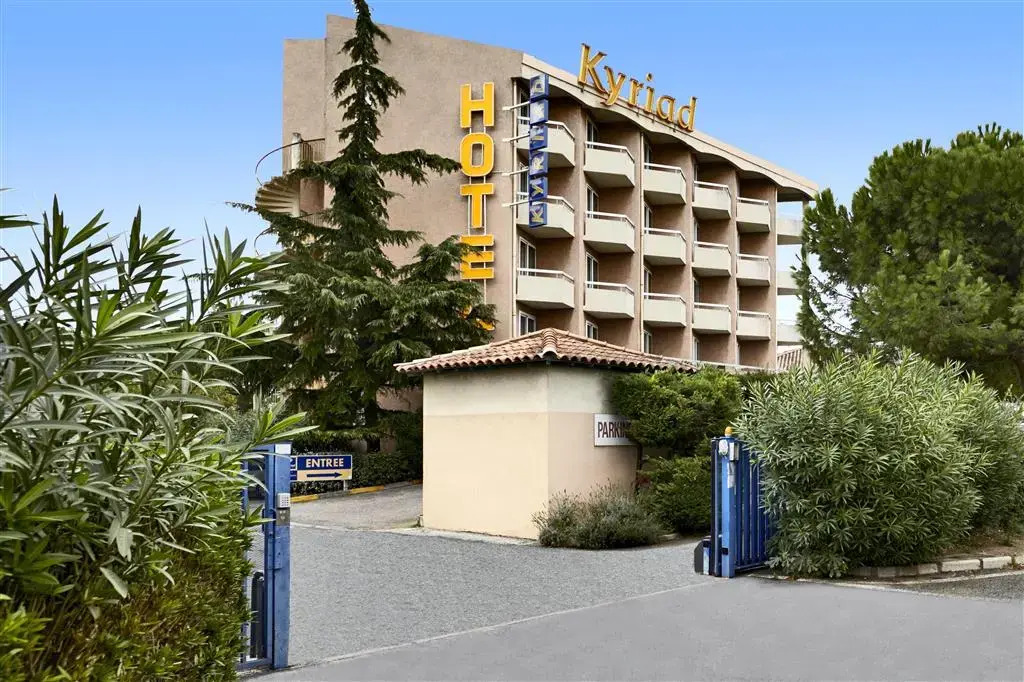 Kyriad Frejus Port - Saint Raphael