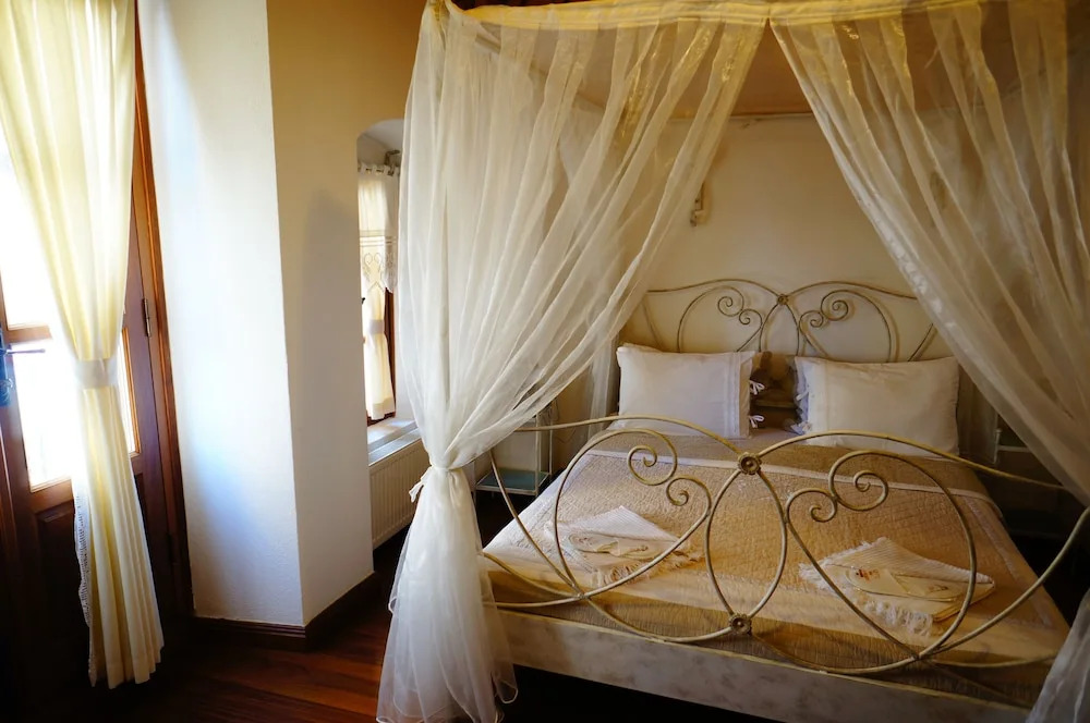 Hotel Des Etrangers - Special Category