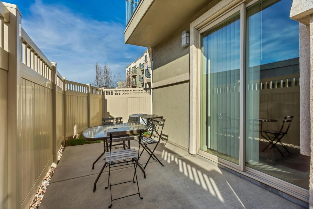 Downtown Condo Near Convention Center