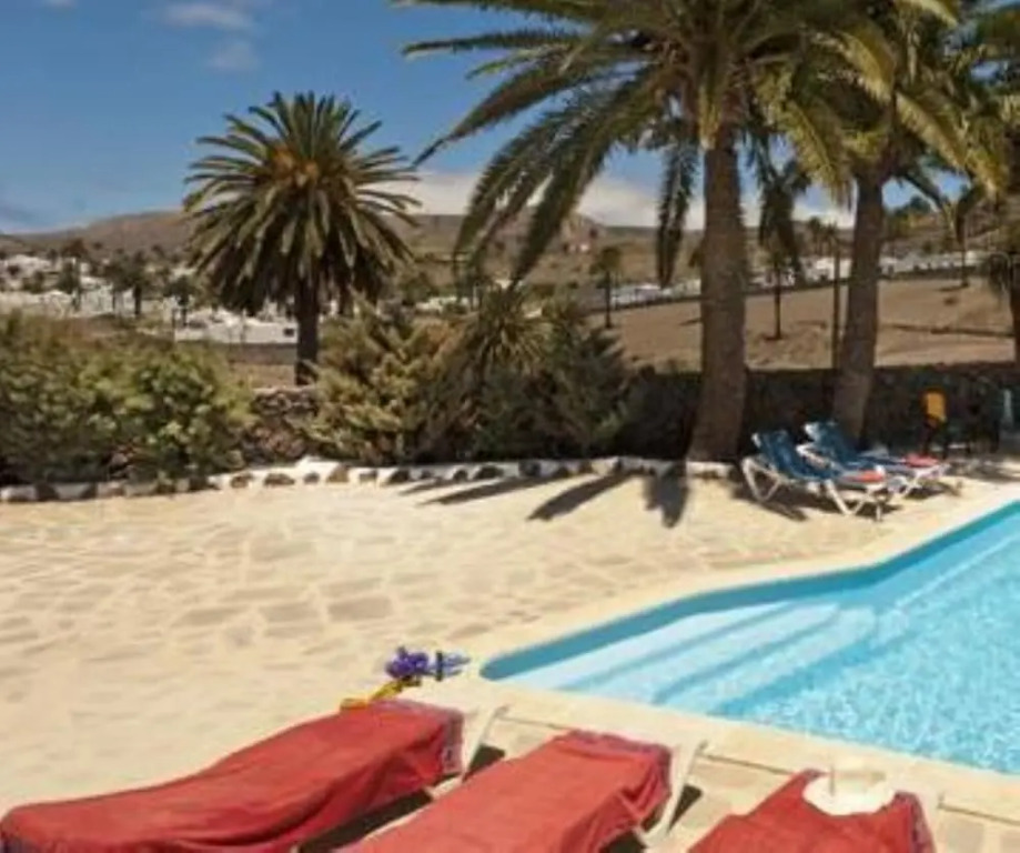 Villa - 3 Bedrooms with Pool - 103089