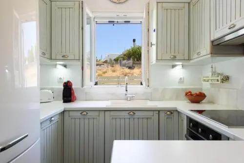 Cycladic beauty and tranquillity in Kostos, Paros