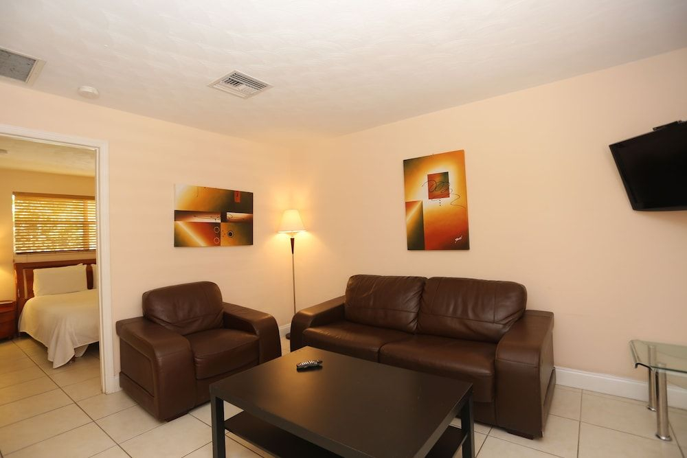 Lauderdale Villas, Suites by the Sea