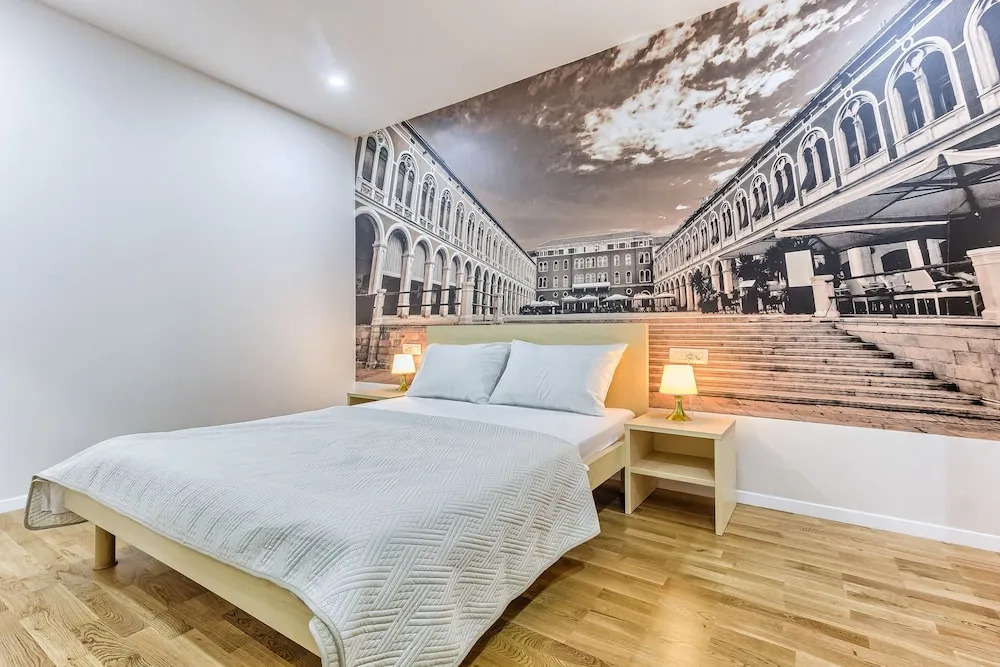 Split City Rooms