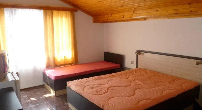 Coral Family Hotel